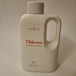 NEW Young Living Thieves Laundry Soap 32 oz Concentrated up to 64 Loads YL YLEO